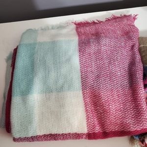 FREE w/ other purchase Blanket Scarf